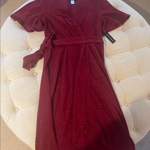 Donna Morgan dark red sparkly dress with short sleeves